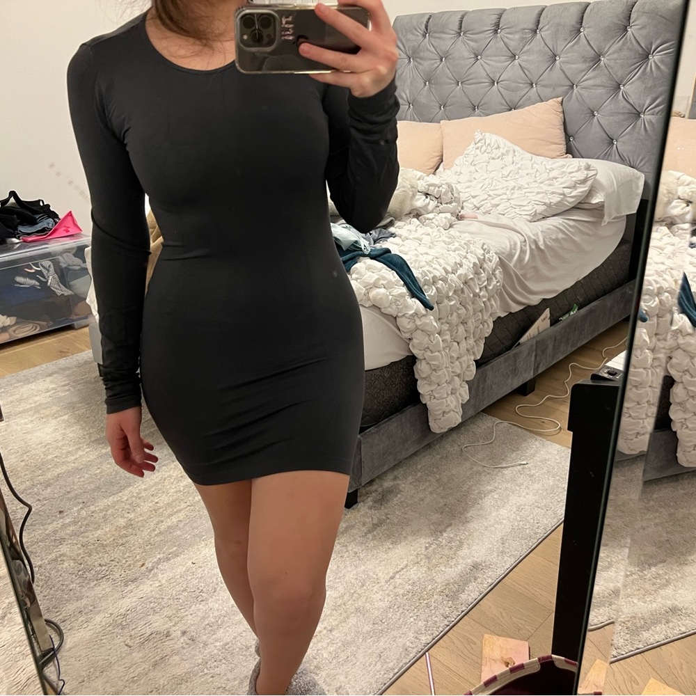 Elegant Dark Grey Long Sleeve Dress